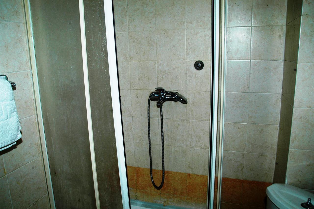 Lozanni Pansiyon Atina Dış mekan fotoğraf